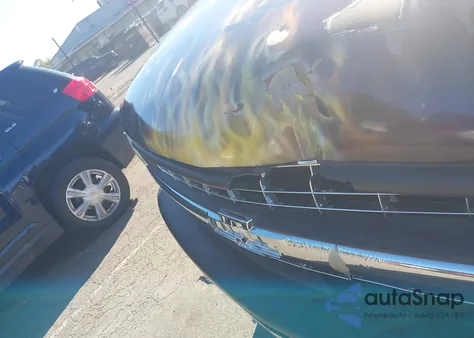 2000 Chevrolet Silverado 1500 Ls z USA, uszkodzony, nr VIN 1GCEK14T2YE137496